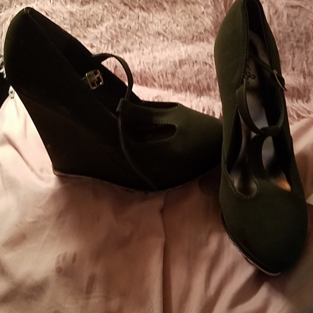 Green heels